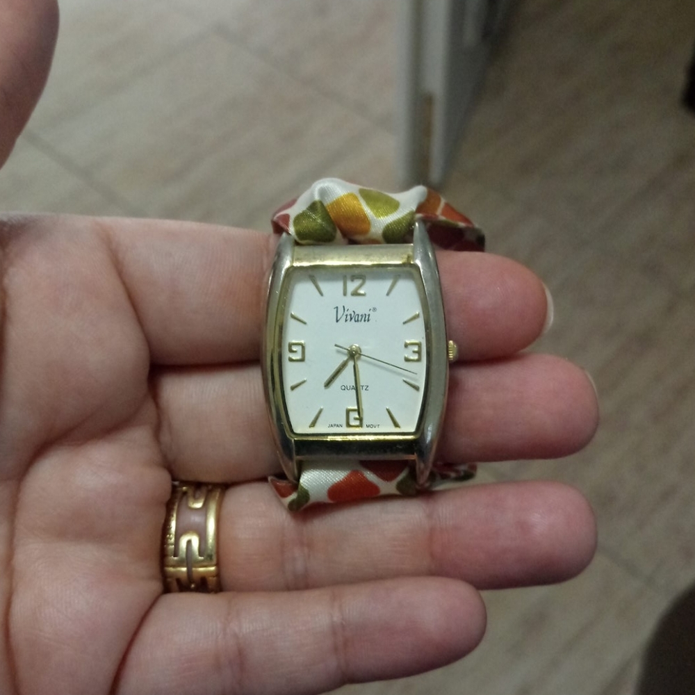 Vivani quartz woman watch ⌚